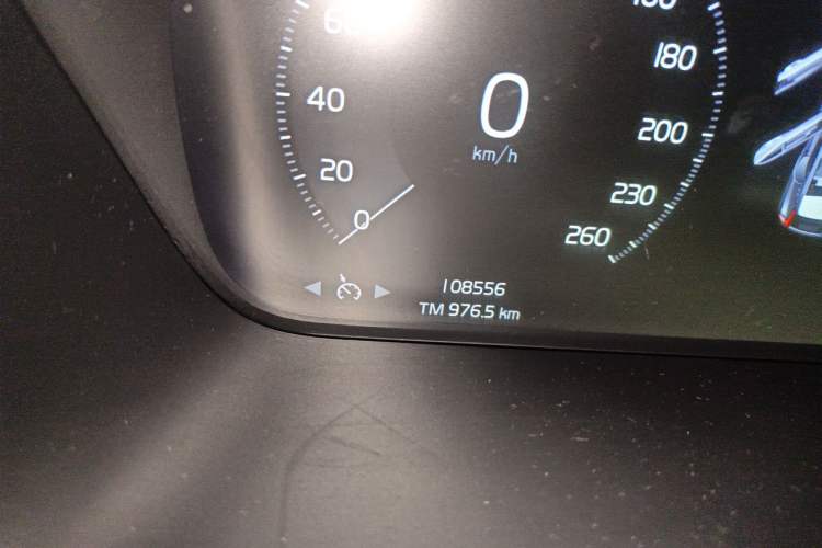 Used Volvo XC40 2020 T3 Smart & Stylish Edition Odometer Close Up