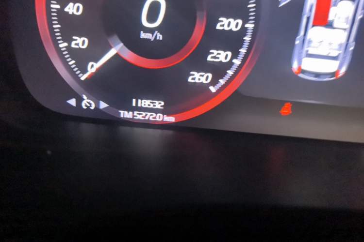 Used Volvo XC40 2020 T3 Smart & Stylish Edition Odometer Close Up
