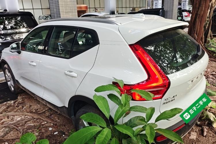 Used Volvo XC40 2020 T3 Smart & Stylish Edition Rear Left 45 Deg