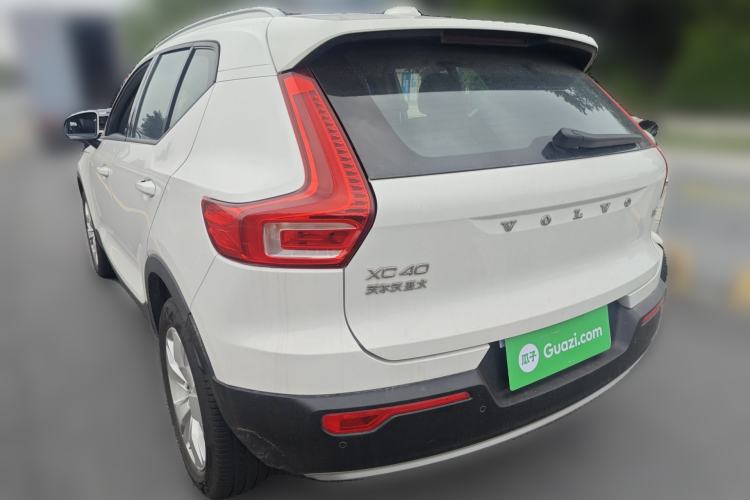 Used Volvo XC40 2020 T3 Smart & Stylish Edition Rear Left 45 Deg