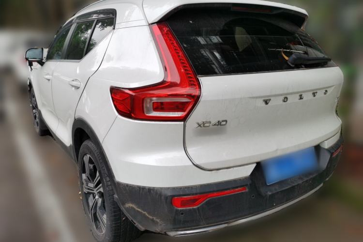 Used Volvo XC40 2020 T4 Four-Wheel Drive Smart Luxury Edition Rear Left 45 Deg