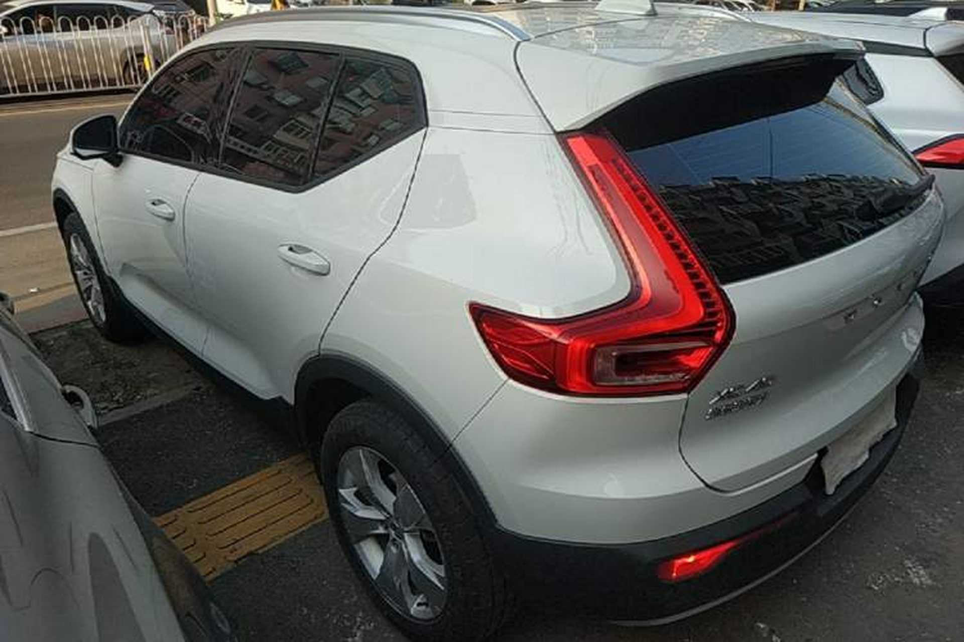 Used Volvo XC40 2020 T3 Smart & Stylish Edition Rear Left 45 Deg