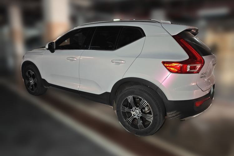 Used Volvo XC40 2020 T3 Zhiyuan Luxury Edition Rear Left 45 Deg
