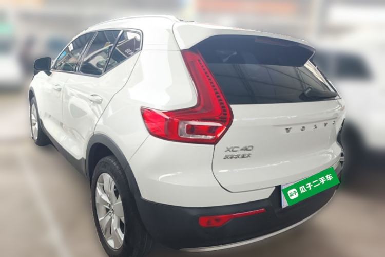 Used Volvo XC40 2020 T3 Smart & Stylish Edition Rear Left 45 Deg