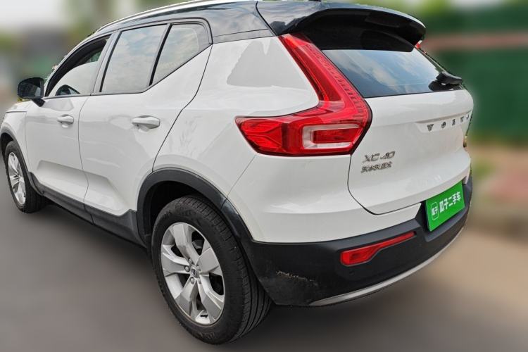 Used Volvo XC40 2020 T3 Smart & Stylish Edition Rear Left 45 Deg