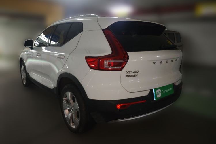 Used Volvo XC40 2020 T3 Smart & Stylish Edition Rear Left 45 Deg