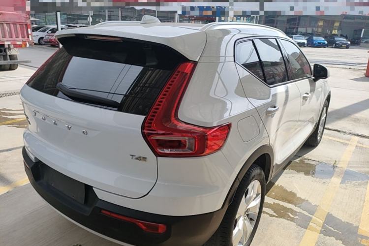 Used Volvo XC40 2020 T3 Smart & Stylish Edition Rear Right 45 Deg