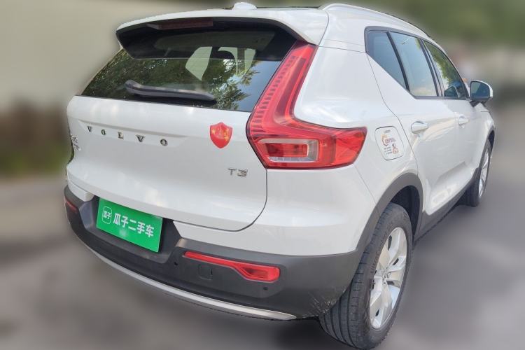 Used Volvo XC40 2020 T3 Smart & Stylish Edition Rear Right 45 Deg
