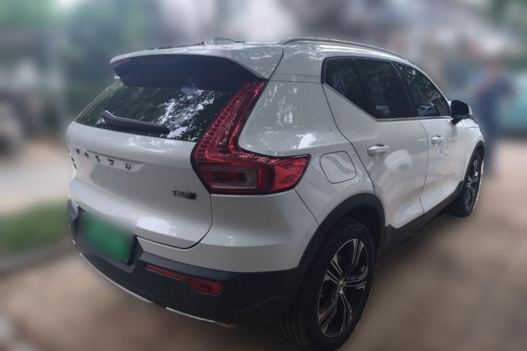 Used Volvo XC40 2020 T4 Four-Wheel Drive Smart Luxury Edition Rear Right 45 Deg