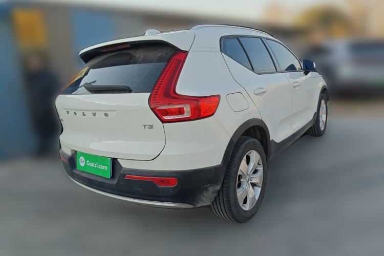 Used Volvo XC40 2020 T3 Smart & Stylish Edition Rear Right 45 Deg