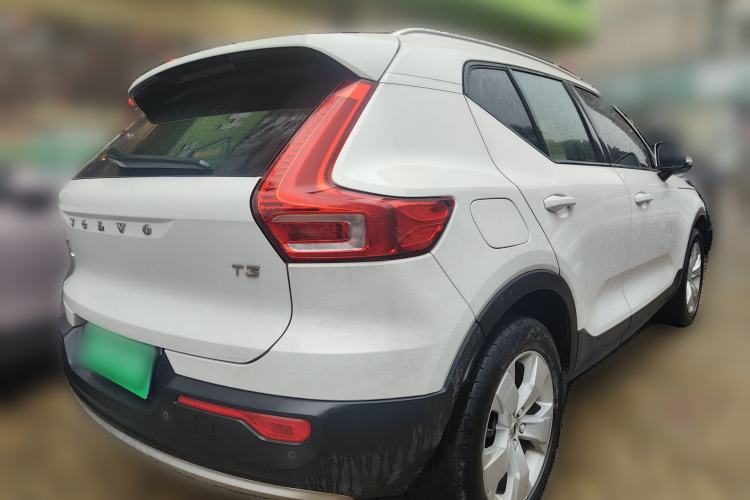 Used Volvo XC40 2020 T3 Smart & Stylish Edition Rear Right 45 Deg