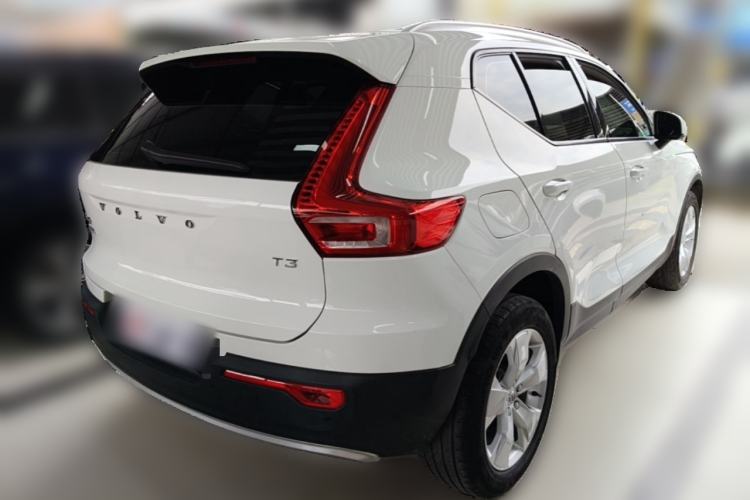 Used Volvo XC40 2020 T3 Smart & Stylish Edition Rear Right 45 Deg