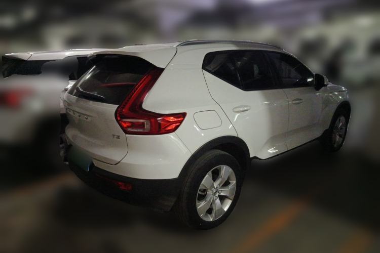 Used Volvo XC40 2020 T3 Smart & Stylish Edition Rear Right 45 Deg