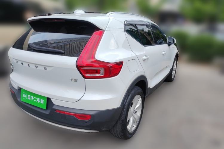 Used Volvo XC40 2020 T3 Smart & Stylish Edition Rear Right 45 Deg