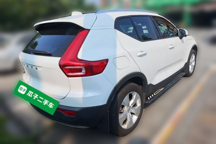 Used Volvo XC40 2020 T3 Smart & Stylish Edition Rear Right 45 Deg
