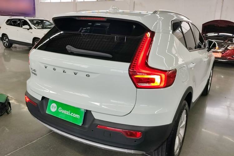 Used Volvo XC40 2020 T3 Smart & Stylish Edition Rear Right 45 Deg