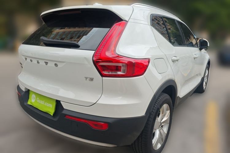 Used Volvo XC40 2020 T3 Smart & Stylish Edition Rear Right 45 Deg