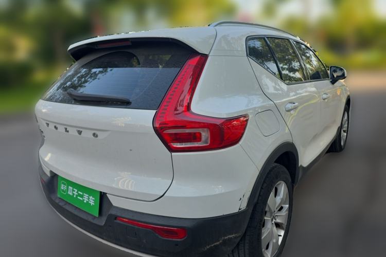 Used Volvo XC40 2020 T3 Smart & Stylish Edition Rear Right 45 Deg
