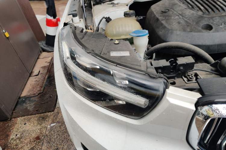 Used Volvo XC40 2020 T3 Zhiyuan Luxury Edition Right Front Headlight