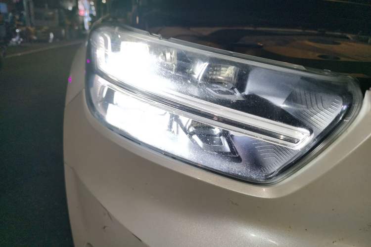 Used Volvo XC40 2020 T4 Four-Wheel Drive Smart Luxury Edition Right Front Headlight