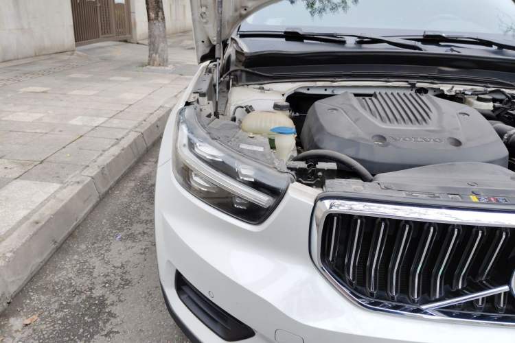Used Volvo XC40 2020 T3 Zhiyuan Luxury Edition Right Front Headlight