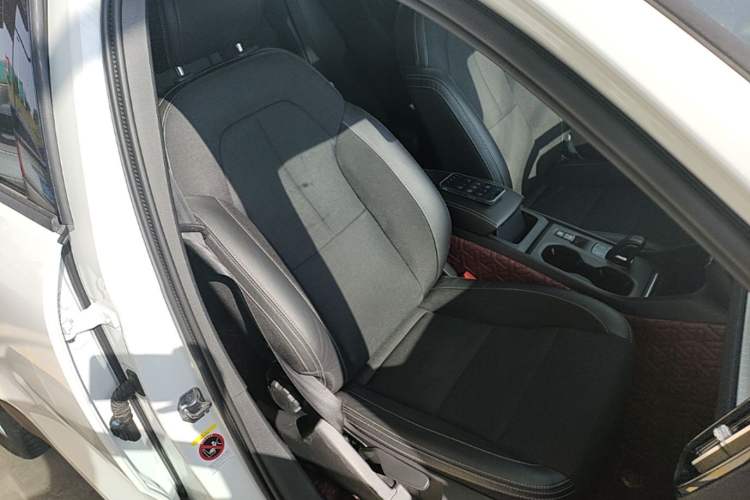 Used Volvo XC40 2020 T3 Smart & Stylish Edition Right Front Seat