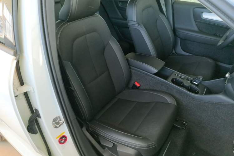 Used Volvo XC40 2020 T3 Smart & Stylish Edition Right Front Seat
