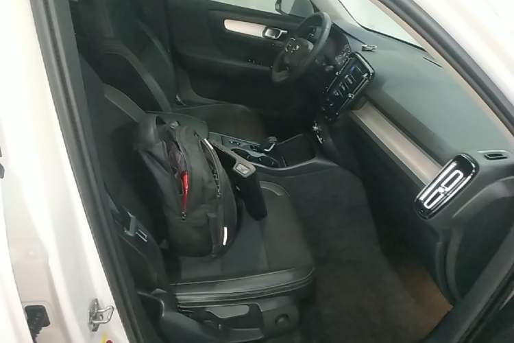 Used Volvo XC40 2020 T3 Smart & Stylish Edition Right Front Seat