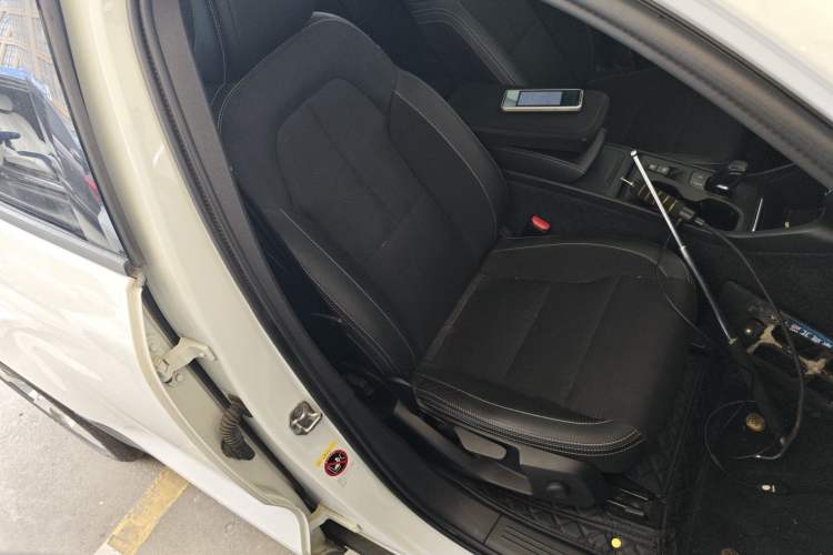 Used Volvo XC40 2020 T3 Smart & Stylish Edition Right Front Seat