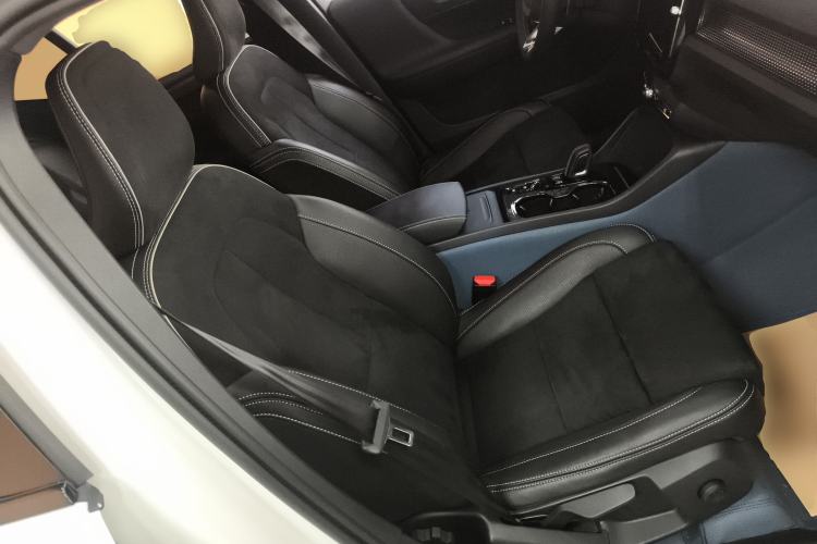 Used Volvo XC40 2020 T4 Four-Wheel Drive Smart & Sporty Edition Right Front Seat