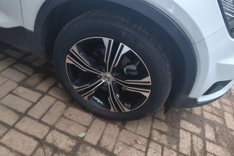 Used Volvo XC40 2020 T4 Four-Wheel Drive Smart Luxury Edition Right Front Wheel Hub