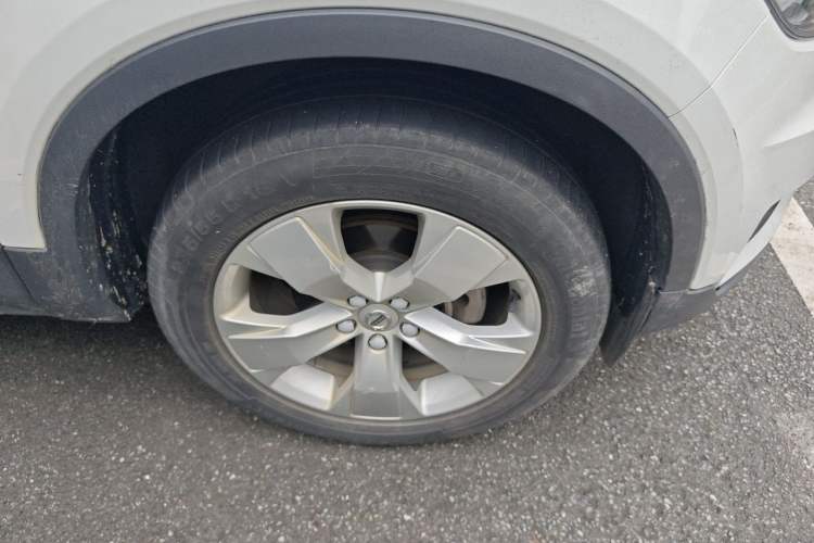 Used Volvo XC40 2020 T3 Smart & Stylish Edition Right Front Wheel Hub