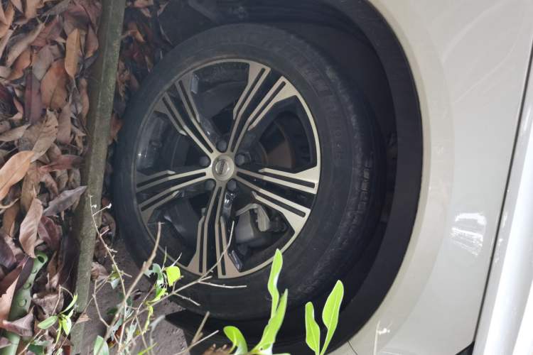 Used Volvo XC40 2020 T4 Four-Wheel Drive Smart Luxury Edition Right Front Wheel Hub