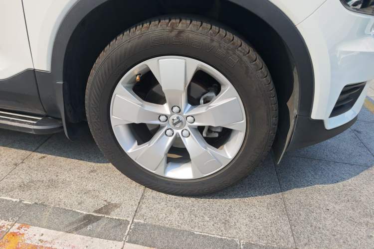 Used Volvo XC40 2020 T3 Smart & Stylish Edition Right Front Wheel Hub