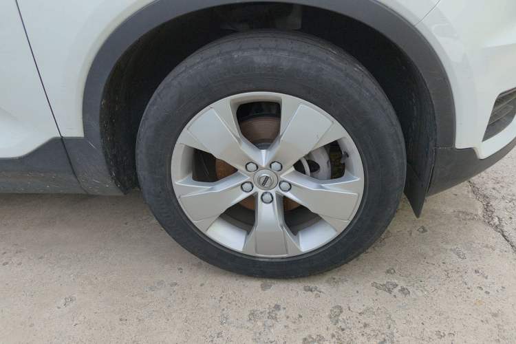 Used Volvo XC40 2020 T3 Smart & Stylish Edition Right Front Wheel Hub