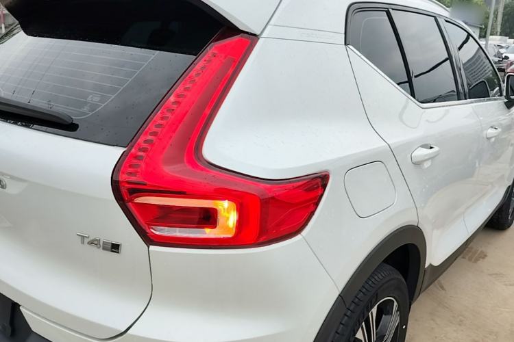 Used Volvo XC40 2020 T4 Four-Wheel Drive Smart Luxury Edition Right Rear Taillight