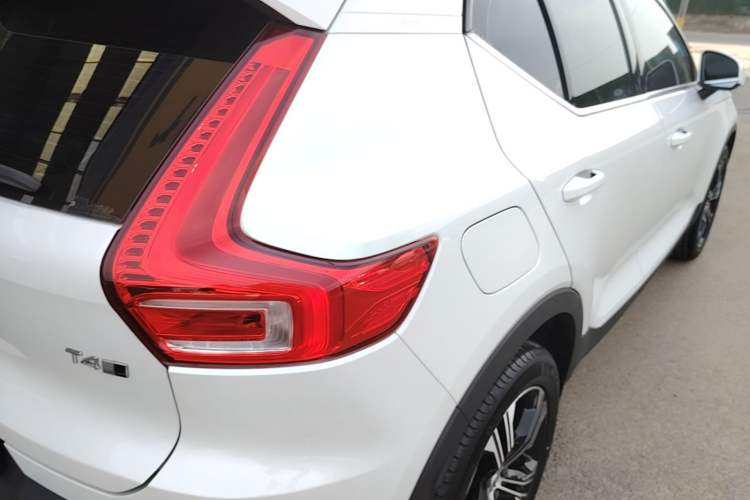 Used Volvo XC40 2020 T4 Four-Wheel Drive Smart Luxury Edition Right Rear Taillight