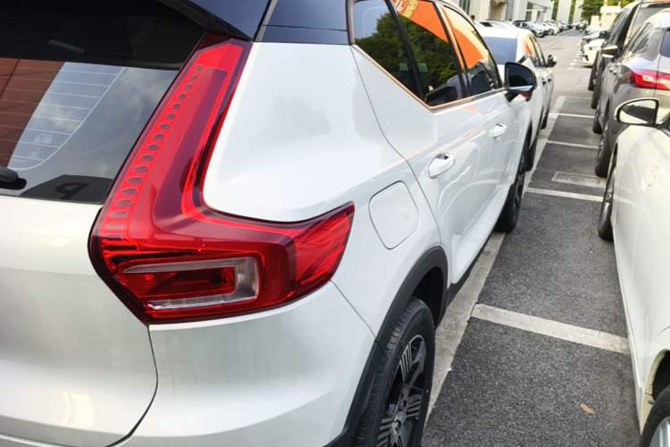 Used Volvo XC40 2020 T3 Zhiyuan Luxury Edition Right Rear Taillight