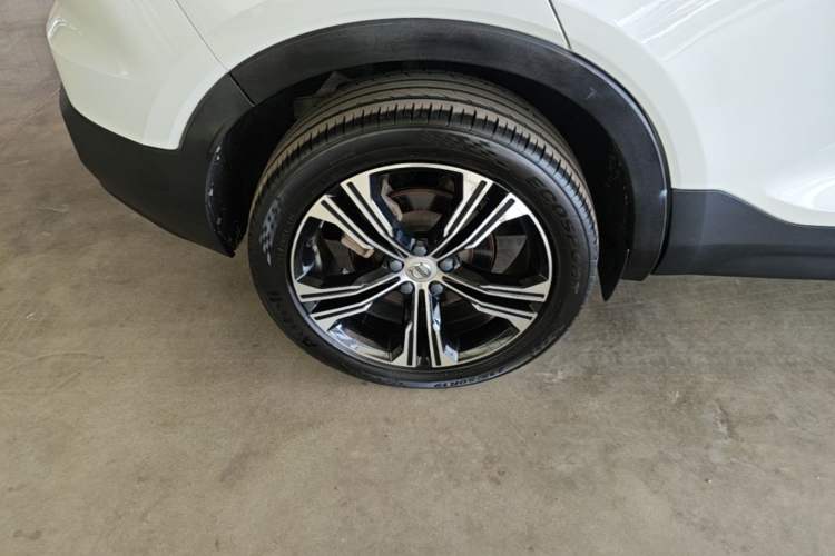 Used Volvo XC40 2020 T4 4x4 Zhiya Luxury Edition Right Rear Wheel Hub