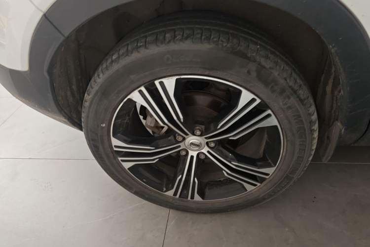 Used Volvo XC40 2020 T4 Four-Wheel Drive Smart Luxury Edition Right Rear Wheel Hub