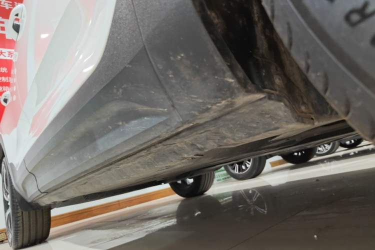 Used Volvo XC40 2020 T4 4x4 Smart Luxury Sport Edition Right Side Sill