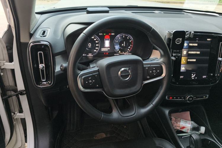 Used Volvo XC40 2020 T3 Smart & Stylish Edition Steering Wheel