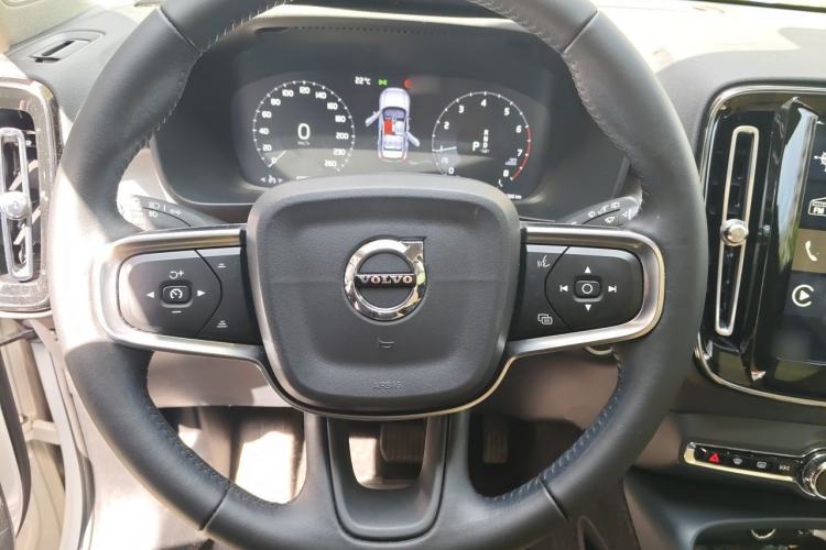 Used Volvo XC40 2020 T3 Smart & Stylish Edition Steering Wheel