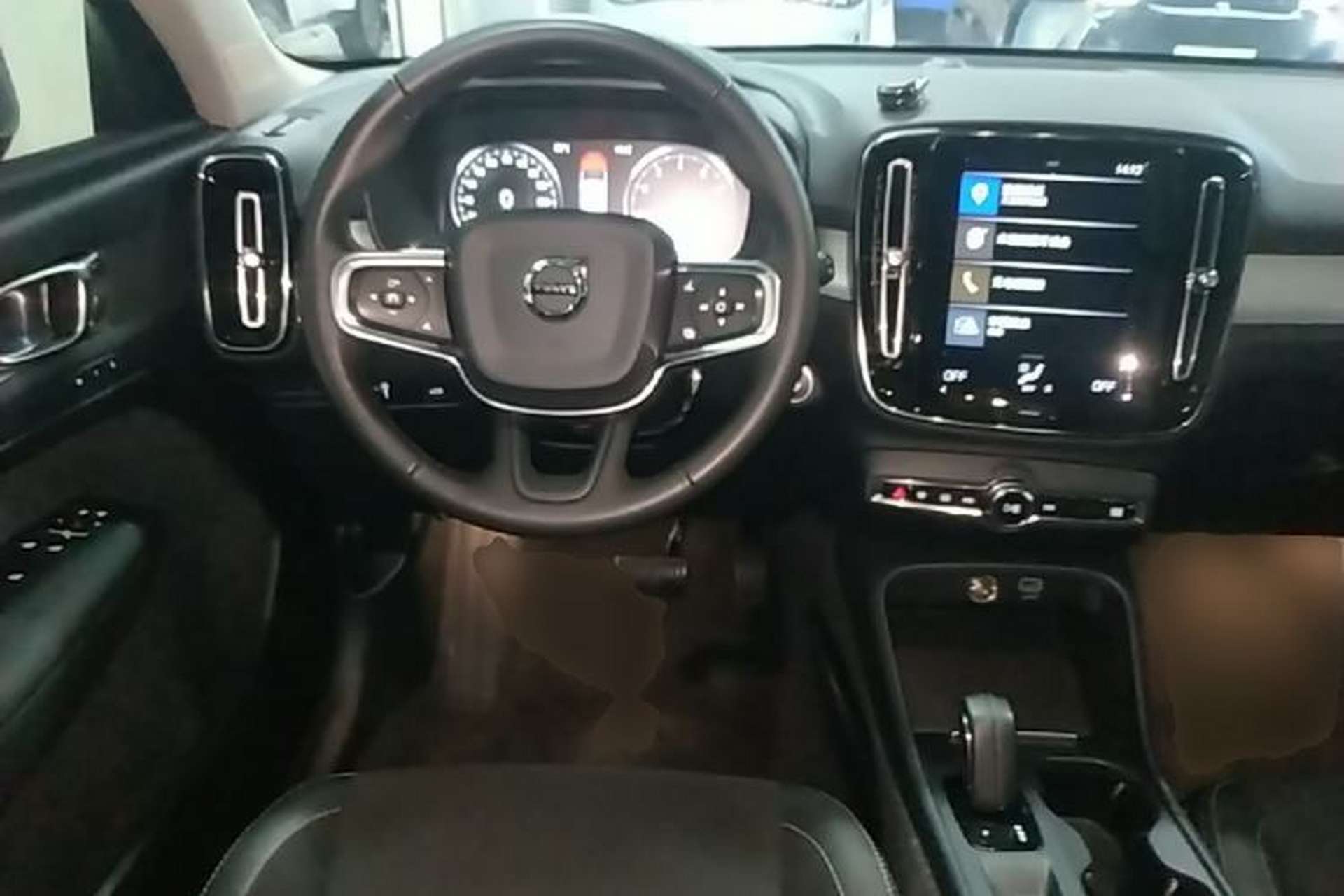 Used Volvo XC40 2020 T3 Smart & Stylish Edition Steering Wheel