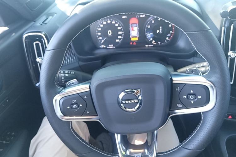 Used Volvo XC40 2020 T4 Four-Wheel Drive Smart & Sporty Edition Steering Wheel