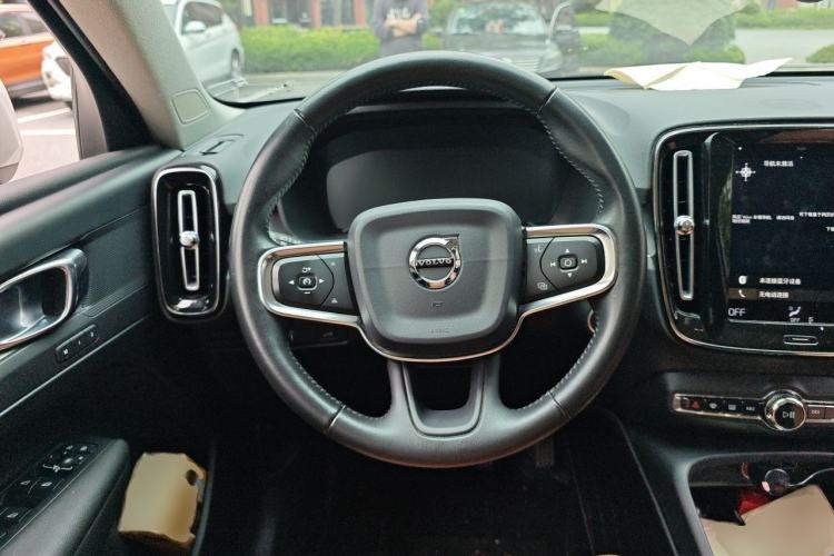 Used Volvo XC40 2020 T3 Smart & Stylish Edition Steering Wheel