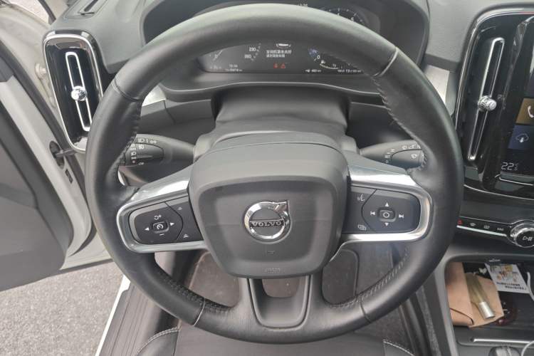 Used Volvo XC40 2020 T3 Smart & Stylish Edition Steering Wheel