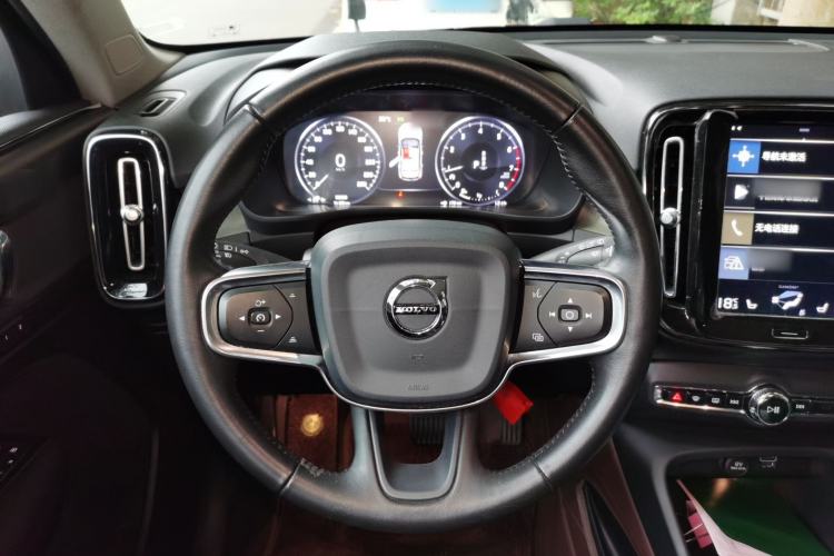 Used Volvo XC40 2020 T4 Four-Wheel Drive Smart Luxury Edition Steering Wheel