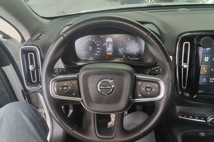 Used Volvo XC40 2020 T3 Smart & Stylish Edition Steering Wheel
