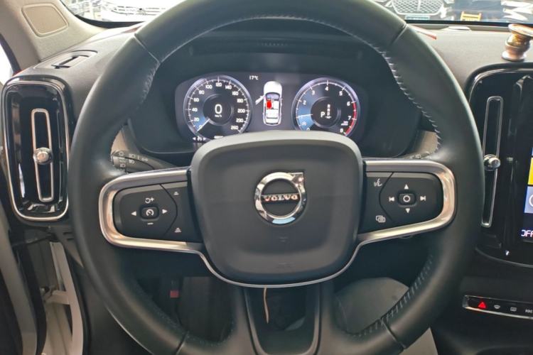 Used Volvo XC40 2020 T3 Smart & Stylish Edition Steering Wheel